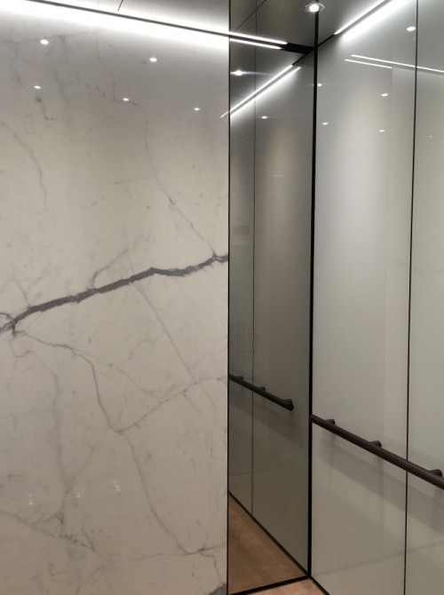 GLass Elevator Marble